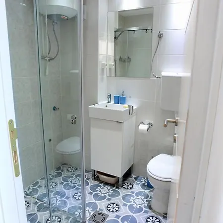 Apartment Charm